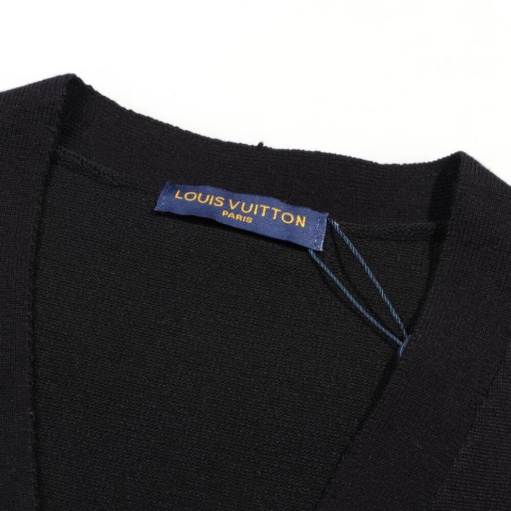Louis Vuitton Monogram Jacquard Knit V-Neck Cardigan - Picture 3 of 8